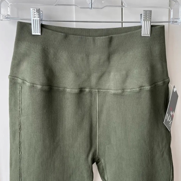 NWT NUX For the Frill High Rise Ribbed 7/8 Leggings Green Size M/L - Picture 9 of 16